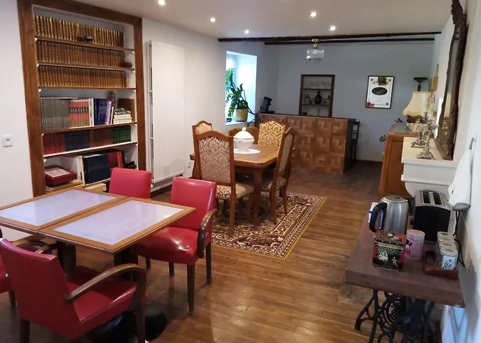 Maistine - D Dancevoir